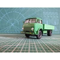 Масштабная модель МАЗ-500 Бортовой Масштаб 1/43 Наш автопром