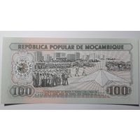 Мозамбик, 100 метикал 1983 г. Серия AQ. UNC.
