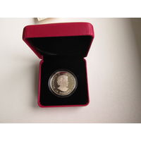 10 долларов ,серебро