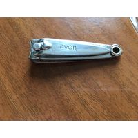 Антикварные щипчики для ногтей фирмы AVON, США