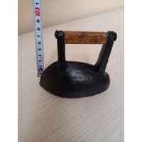 Утюг угольный старинный