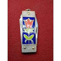 С рубля без мц. брелок-набор маникюрный. эмаль. 5х1.8см.