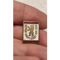 Знак значок Берлин столица ГДР,тяжелый,200 лотов с 1 рубля!!!