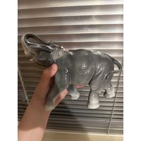 Слон фарфор