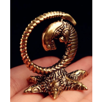 Статуэтка миниатюра Чужой Латунь