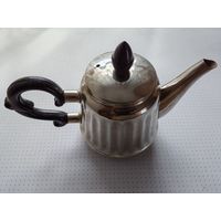 Чайник для заварки чая..