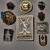 Значки: хокей в СССР. Одним лотом.