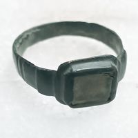 Перстень старинный со вставкой  (9)