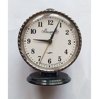Часы-будильник Вымпел механический. Рабочий.