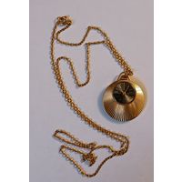 Позолоченные женские часы- кулон "Слава". СССР. С 1 рубля!