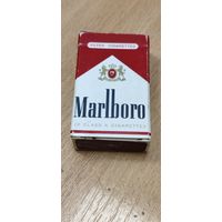 Коробка от спичек Marlboro.