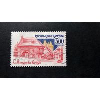 ФРАНЦИЯ \503с\ 1982 архитектура. Здания из красного песчаника