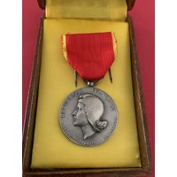 Медаль труда от Промышленного общества. Серебро . Франция