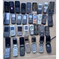 Мобильные телефоны кнопочные 33 штуки