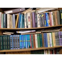 Книги оптом с этих 2-х полок