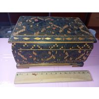 Винтажная шкатулка  .