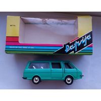 Модель Коллекционная СССР в масштабе 1:43.Раф.С коробкой