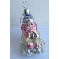 Все лоты с рубля.Елочная игрушка Мальчик на санках,СССР