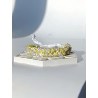 Широкий вязаный браслет из бисера