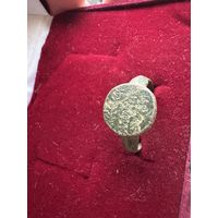 Кольцо старинное с волнами