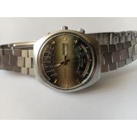 Часы Ориент Колледж.