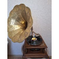 Старый граммофон Швейцария