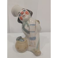Все лоты с 1р.Повар и кот статуэтка