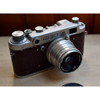 Фотоаппарат ФЭД 2 бордовый