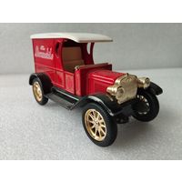 Модель ретро- Автомобиль Locomobile