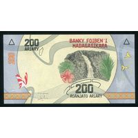 Мадагаскар 200 ариари 2017 г. P98. Подпись 2. Серия G. UNC