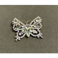 Брошка - бабочка из уранового стекла . Производство Чехия