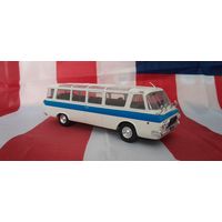 Машинка (модель) deagostini 1:43 ЗИЛ-118 Юность