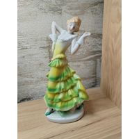 Статуэтка. Танцовщица.