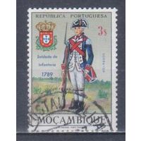 [2185] Португальский Мозамбик 1966. Армия.Униформа. Гашеная марка. 2