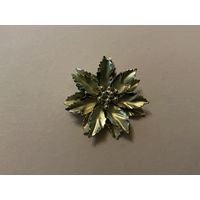 Брошь Цветок Морозник Рождество Англия винтаж