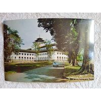 Индонезия, Ява. Муниципальное здание для провинции Западная Ява