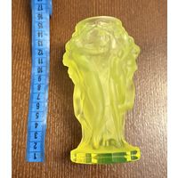 Вазочка из уранового стекла . Производство Чехия