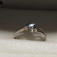 Кольцо Колечко серебро 9925 пробы с камнем вес 1гр на безымянный палец или мизинец