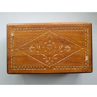 Шкатулка, резьба по дереву, ретро СССР.