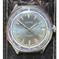 Часы Восток. Рабочие. Точность хода не проверял.