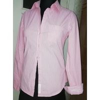 Красивая розовая рубашка в полоску из хлопка, добавлен стрейч немного.Классная рубашка фирменная. Размер 42-44.