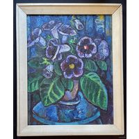 Рогалевич М.В "Глоксиния", 1974г. Холст, масло. Размер 53,5х42 см.