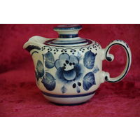 Фарфоровый  чайник - заварник   ( Гжель )