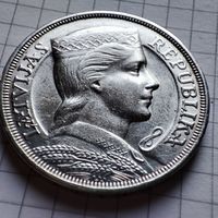5 латов 1931 года Латвийской республики. Первая республика. Серебро. Штемпельный блеск