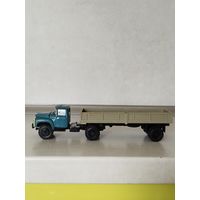 Коллекционные модели машинок. СССР. ЗИЛ с прицепом. Масштаб 1:43. Без коробки. С рубля, без МЦ.