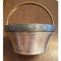 Сахарница СССР . Серебро 916 проба . Вес 192 грамма