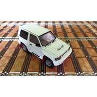 Mitsubishi Pajero Evolution White (1999) AUTOart 57202