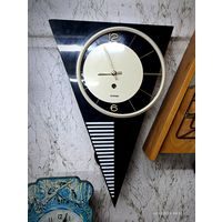 Часы настенные Янтарь.