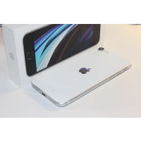 Телефон Apple iPhone SE 64GB