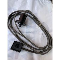 На красивейшей эмблеме ВВС СССР "развёрнутые крылья"  ВЕЧНАЯ ! пультовая кнопка с металлизированным кабелем для управления грузами в багажном отсеке  транспортного "АН" ВТА СССР.